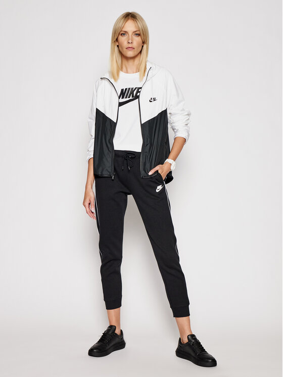 Nike hotsell crop windrunner