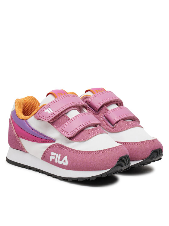 Baby pink fila trainers online