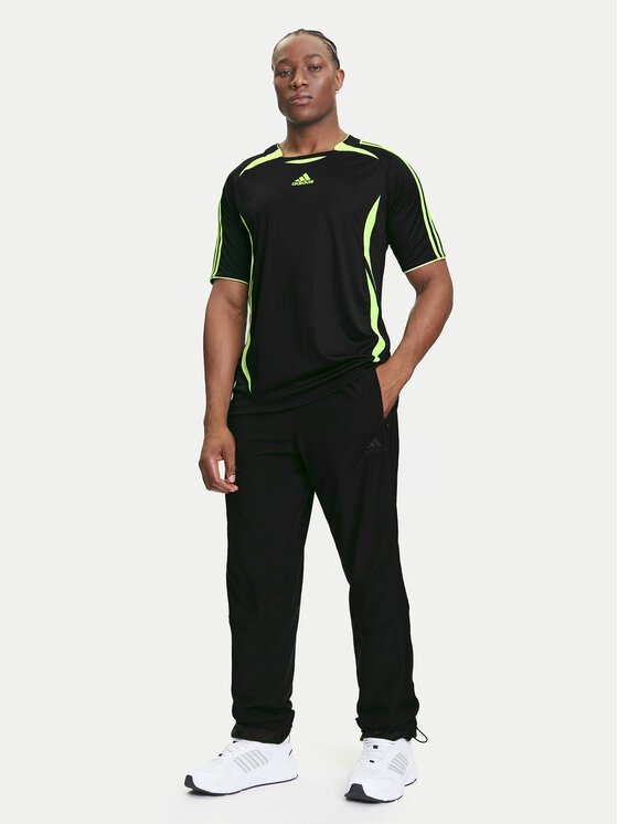 adidas adidas Тишърт Teamgeist adicolor JW5872 Черен Loose Fit