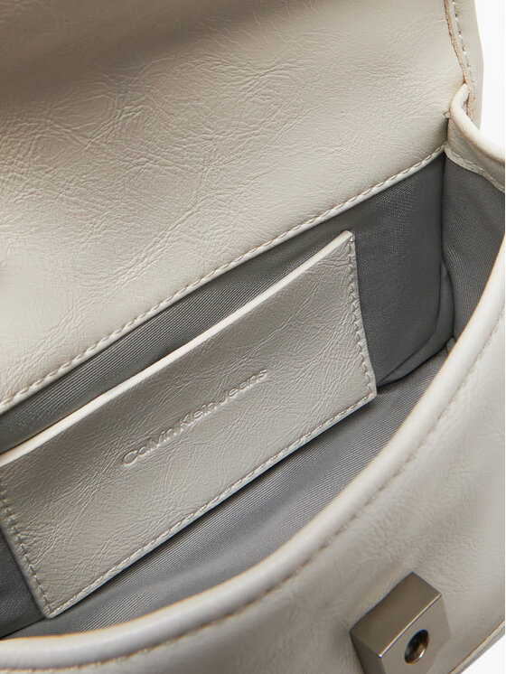 Calvin Klein Jeans Calvin Klein Jeans Rankinė Chain Mini Ew Flap LV04K3085G Écru