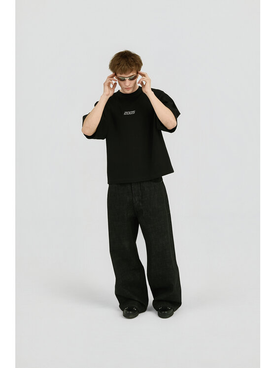 2005 2005 T-Shirt Classic Logo Czarny Oversize