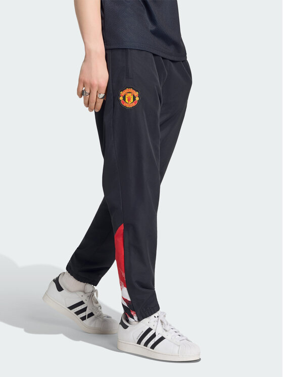adidas adidas Spodnie dresowe Manchester United Stadium Czarny Slim Fit