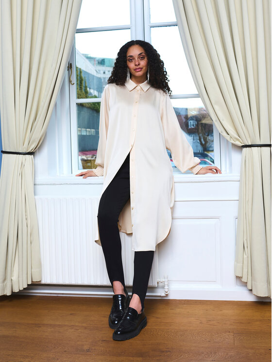 Kaffe Kaffe Сукня-сорочка Ilse 10506937 Écru Relaxed Fit