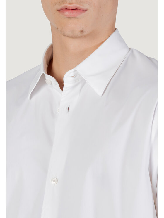 Armani Exchange Armani Exchange Koszula XM001567 AF19193 Biały Casual Fit
