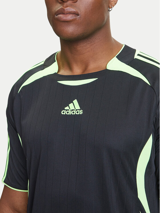 adidas adidas Tričko Teamgeist adicolor JW5872 Čierna Loose Fit