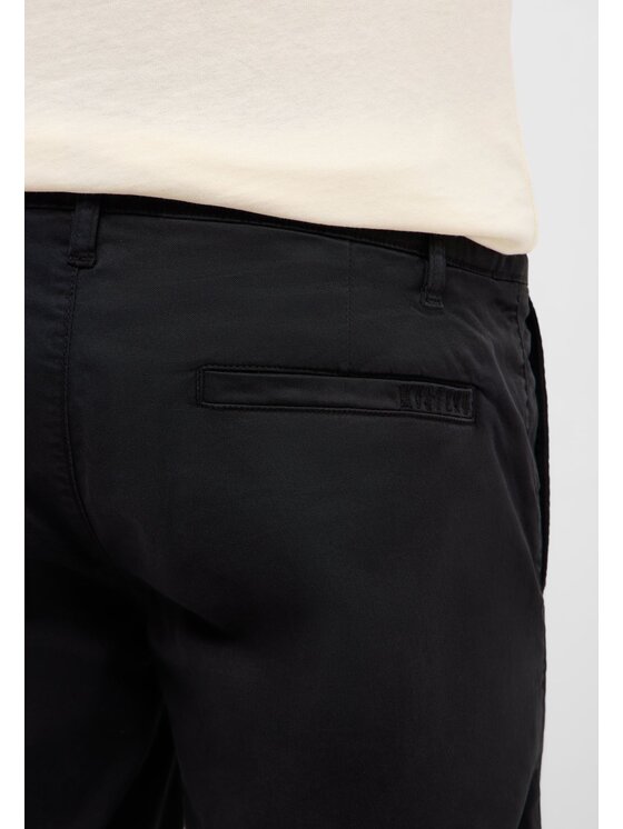Mustang Mustang Pantaloncini di tessuto Brad Chino Shorts Nero Regular Fit