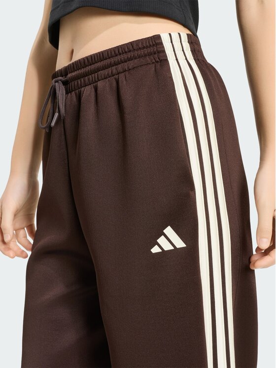 adidas adidas Spodnie dresowe 151409 Brązowy Loose Fit