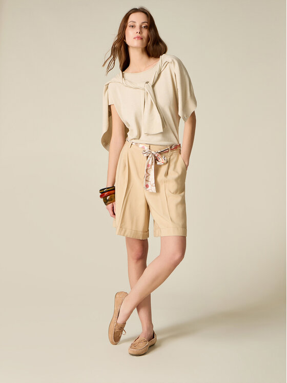 Oltre Oltre Pantaloncini di tessuto P01HR209365N022 Crema Regular Fit