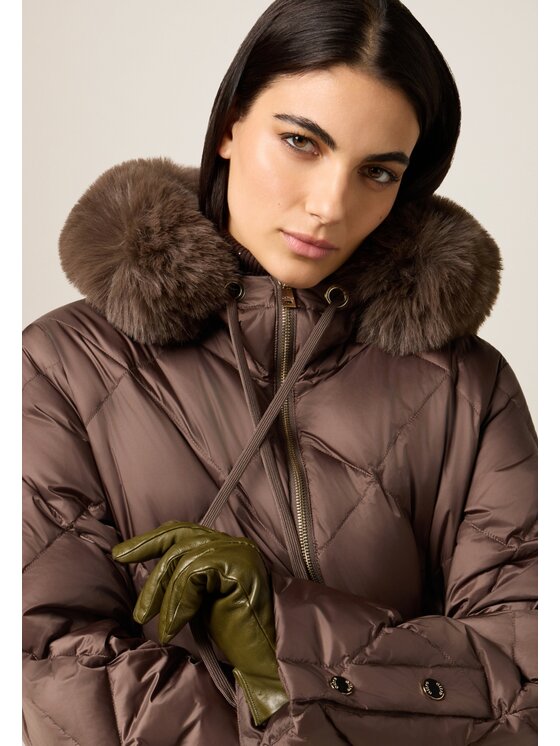 Oltre Oltre Giubbotto piumino F832R001445N032 Marrone A-Line Fit