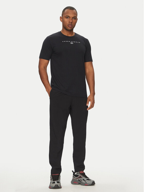Under Armour Under Armour T-särk Stacked Logo SS 6000211 Must Loose Fit