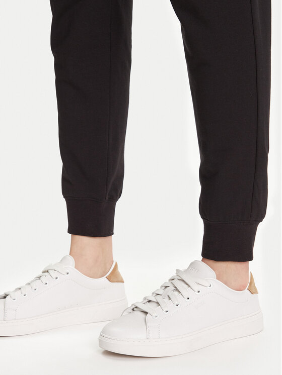EA7 Emporio Armani EA7 Emporio Armani Spodnie dresowe 7W000461 AF13135 UC001 Czarny Regular Fit