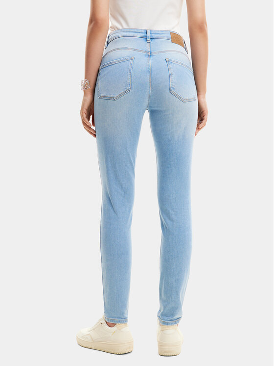 Desigual Desigual Jeansy Delaware 24SWDD26 Světle modrá Slim Fit