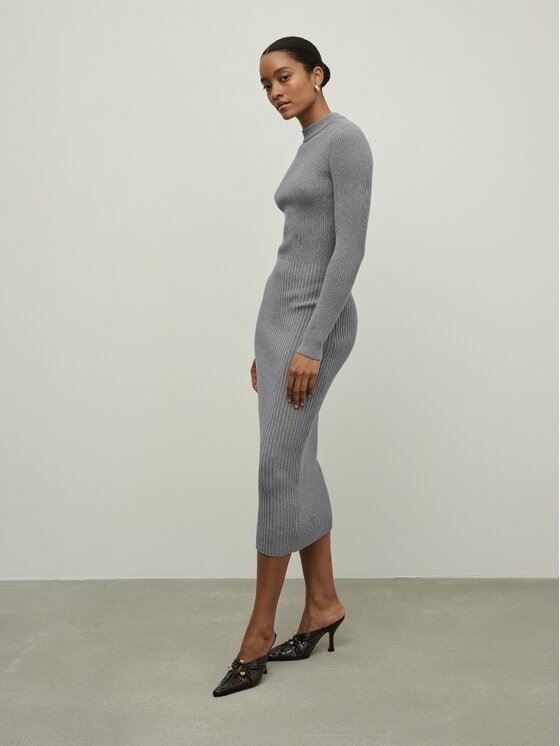 La Mania La Mania Sukienka codzienna MILA Szary Classic Fit
