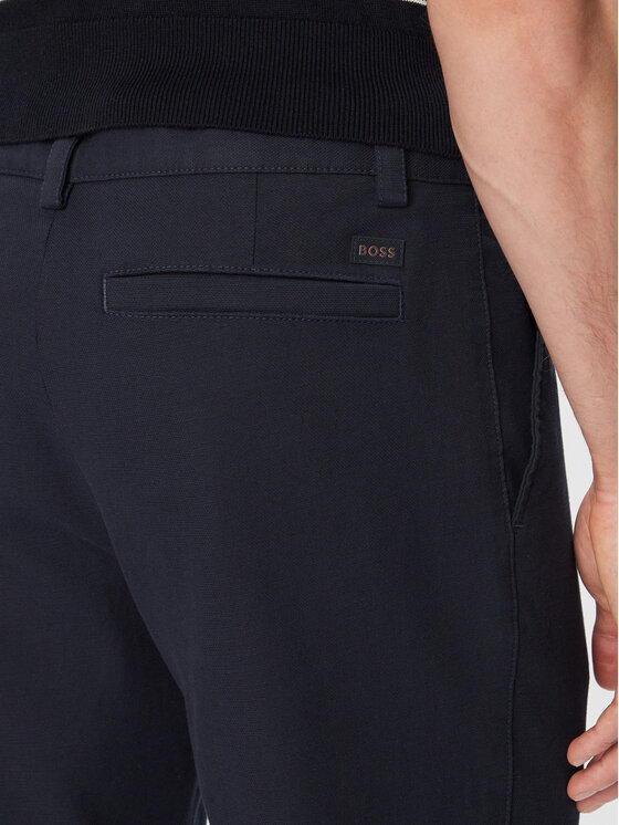 BOSS BOSS Chinos kelnes 50559158 Tamsiai mėlyna Tapered Fit