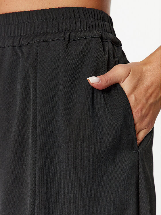 Samsøe Samsøe Samsøe Samsøe Riidest püksid Julia F23100048 CLR000021 Must Relaxed Fit