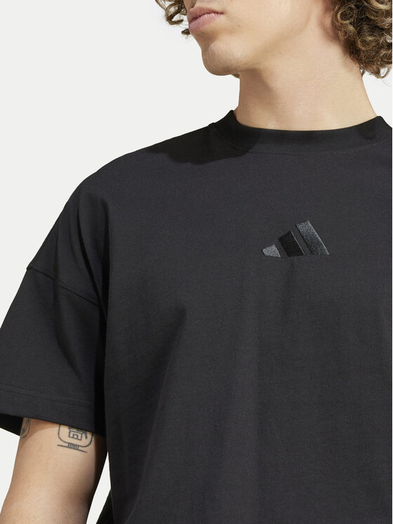 adidas adidas Tričko ALL SZN Graphic IX1262 Čierna Loose Fit
