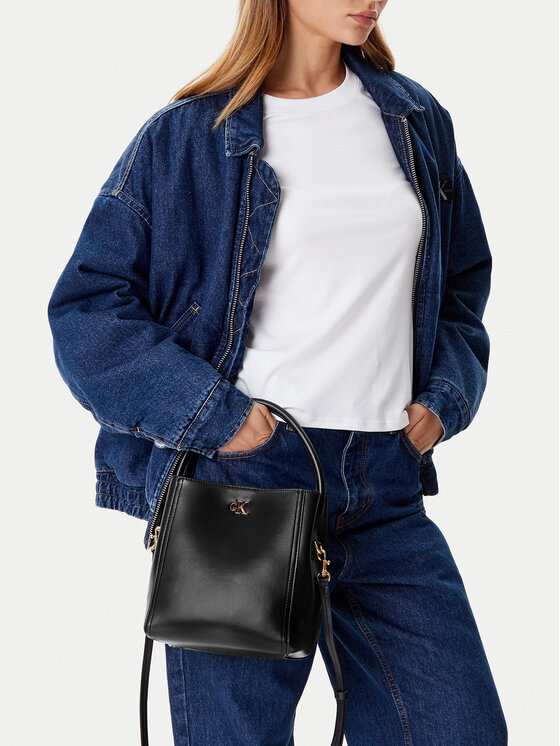 Calvin Klein Calvin Klein Rankinė Ck Bucket With Strap LV04F3174G Juoda