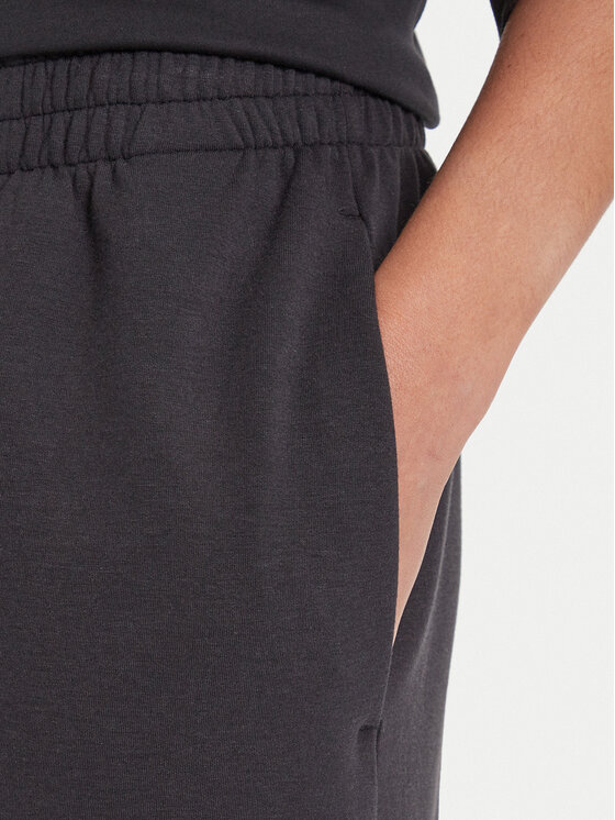 adidas adidas Pantaloni trening ALL SZN Soft Lux lJM1652 Negru Loose Fit