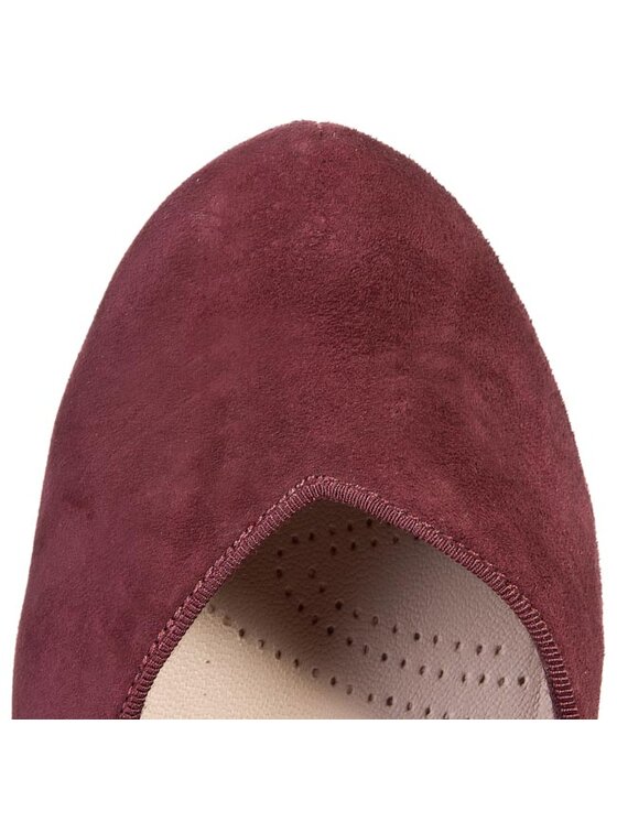 Clarks chorus online voice red