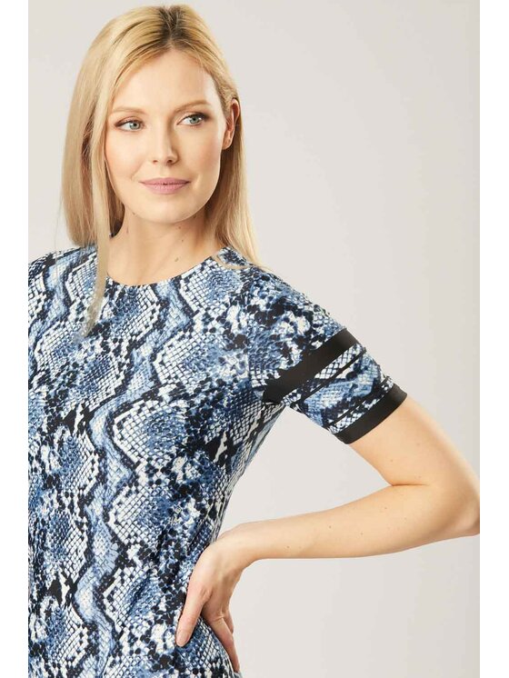 QUIOSQUE QUIOSQUE Každodenní šaty VIENNA SNAKE DRESS Barevná Regular Fit