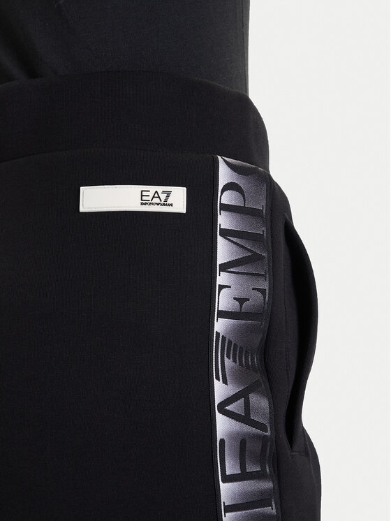 EA7 Emporio Armani EA7 Emporio Armani Sportinis kostiumas 7W000680 AF13151 UC001 Juoda Regular Fit