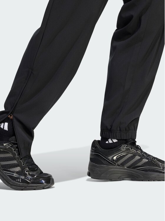 adidas adidas Spodnie dresowe 168597 Czarny Regular Fit