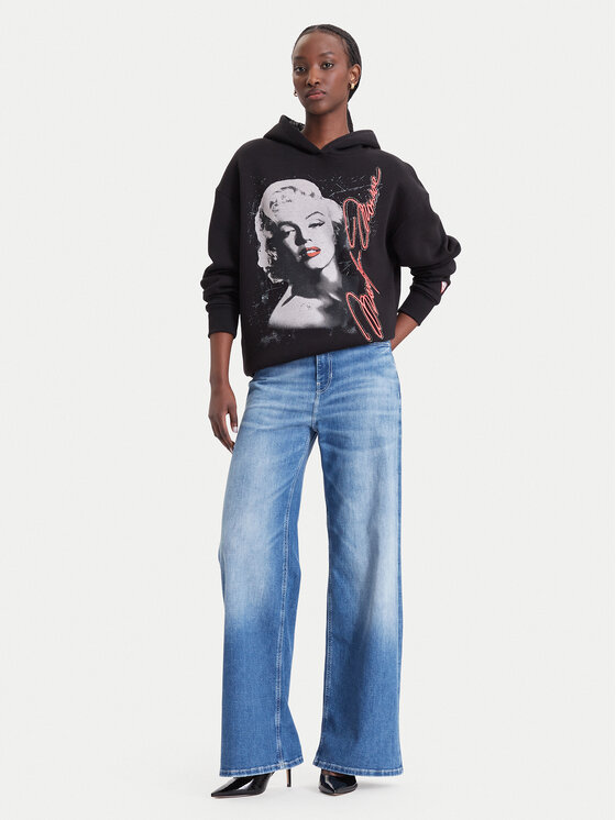 Guess Guess Pluus W6BQ18 K6664 Must Oversize