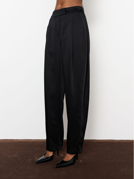 La Mania La Mania Spodnie garniturowe ALLURE Czarny Classic Fit