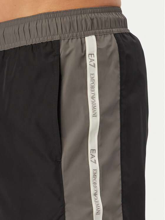 EA7 Emporio Armani EA7 Emporio Armani Ujumisšortsid 7M001679 AF21070 MC429 Must Regular Fit