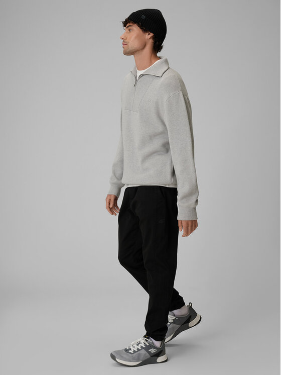 4F 4F Joggery BRAND CODE Czarny Regular Fit