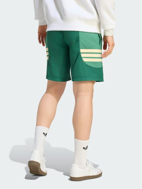 adidas adidas Szorty sportowe 171096 Zielony Regular Fit