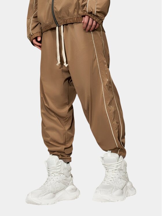 MADE BY SOCIETY MADE BY SOCIETY Spodnie materiałowe Pantalon Crimson Verse -P17108 Brązowy Basic Fit