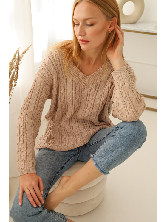 Entelier Entelier Sweter z dekoltem Beżowy Comfortable Fit