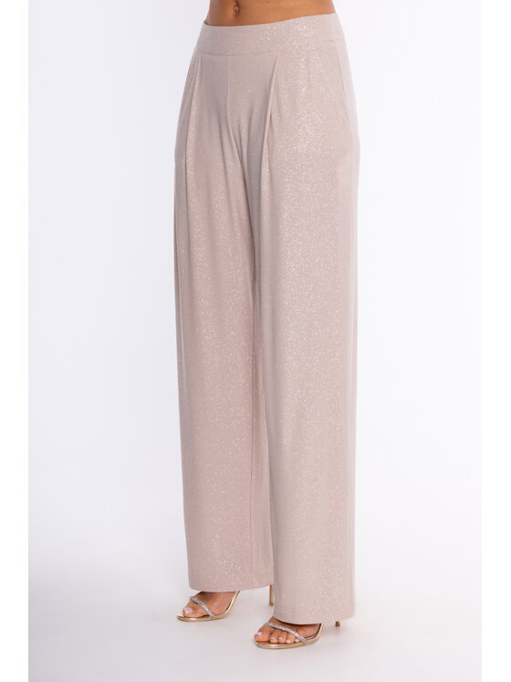 Made of Emotion Made of Emotion Completo maglietta e pantaloni M924 Beige A-Line Fit