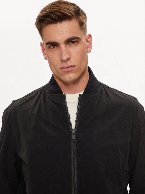 BOSS Boss Bomber Obear 50521480 Crna Regular Fit