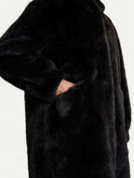 Rinascimento Rinascimento Kožušina CFC0122225003 Čierna Regular Fit