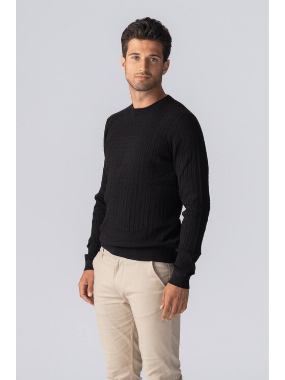 TeeShoppen TeeShoppen Sweter 'Basic Collection' Czarny Regular Fit
