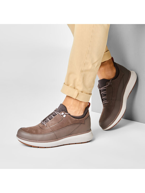 Clarks Clarks Туфлі Un Venture Low 261445697 Коричневий