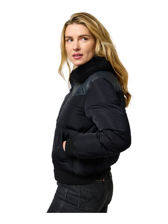 Wrangler Wrangler Kurtka puchowa 112370812 Czarny Regular Fit
