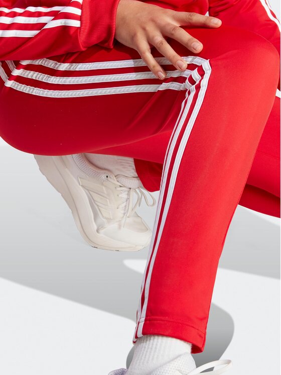 adidas adidas Trenirka Essentials 3-Stripes IJ8784 Rdeča Slim Fit