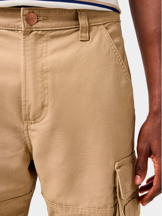 Wrangler Wrangler Pantaloncini di tessuto CJ CARGO SHORT Marrone Regular Fit