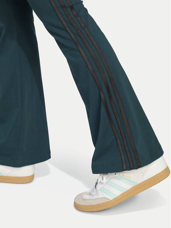 adidas adidas Легінси adicolor JV8617 Зелений Slim Fit