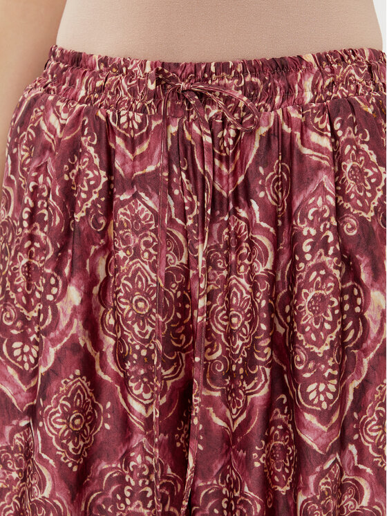 ViCOLO ViCOLO Hlače TD0666 Tamnocrvena Relaxed Fit