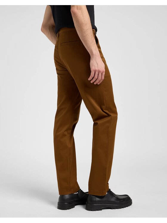 Lee Lee Chinosy REGULAR CHINO Brązowy Straight Fit