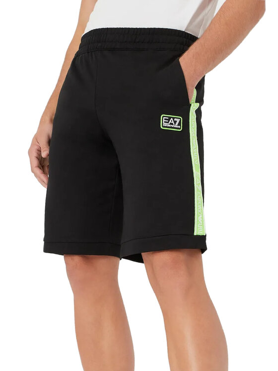 EA7 Emporio Armani EA7 Emporio Armani Šortky 3LPS61-PJ05Z Černá Regular Fit