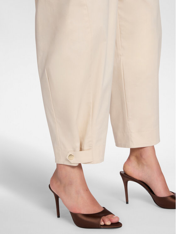 Elena Mirò Elena Mirò Spodnie materiałowe P189P000430N002 Kremowy Regular Fit