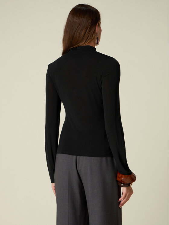 Oltre Oltre Dolcevita G081J104974N033 Nero Slim Fit