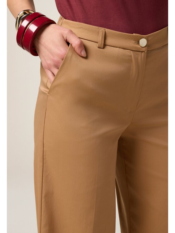 Oltre Oltre Pantaloni di tessuto P065R208995N012 Écru Cropp Fit