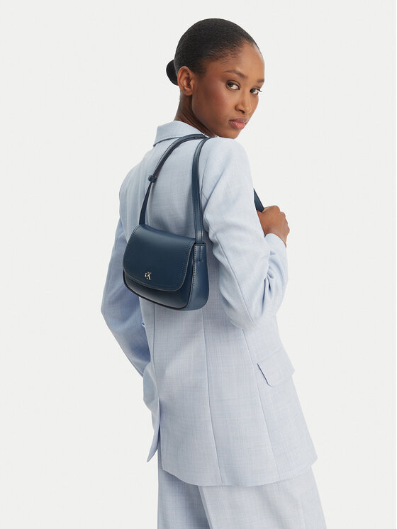 Calvin Klein Calvin Klein Rankinė Ck Flap Camera Bag LV04F3421G Tamsiai mėlyna