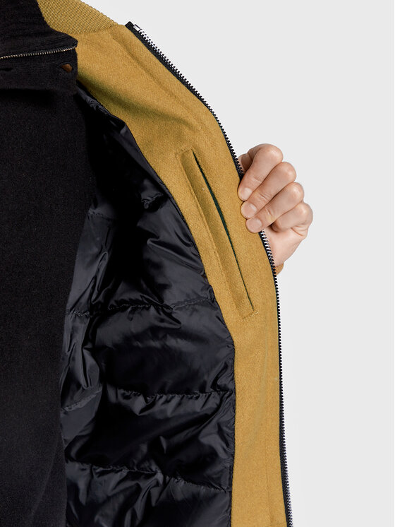 Calvin Klein Calvin Klein Пухено яке Blend Hero K10K110319 Бежов Loose Fit